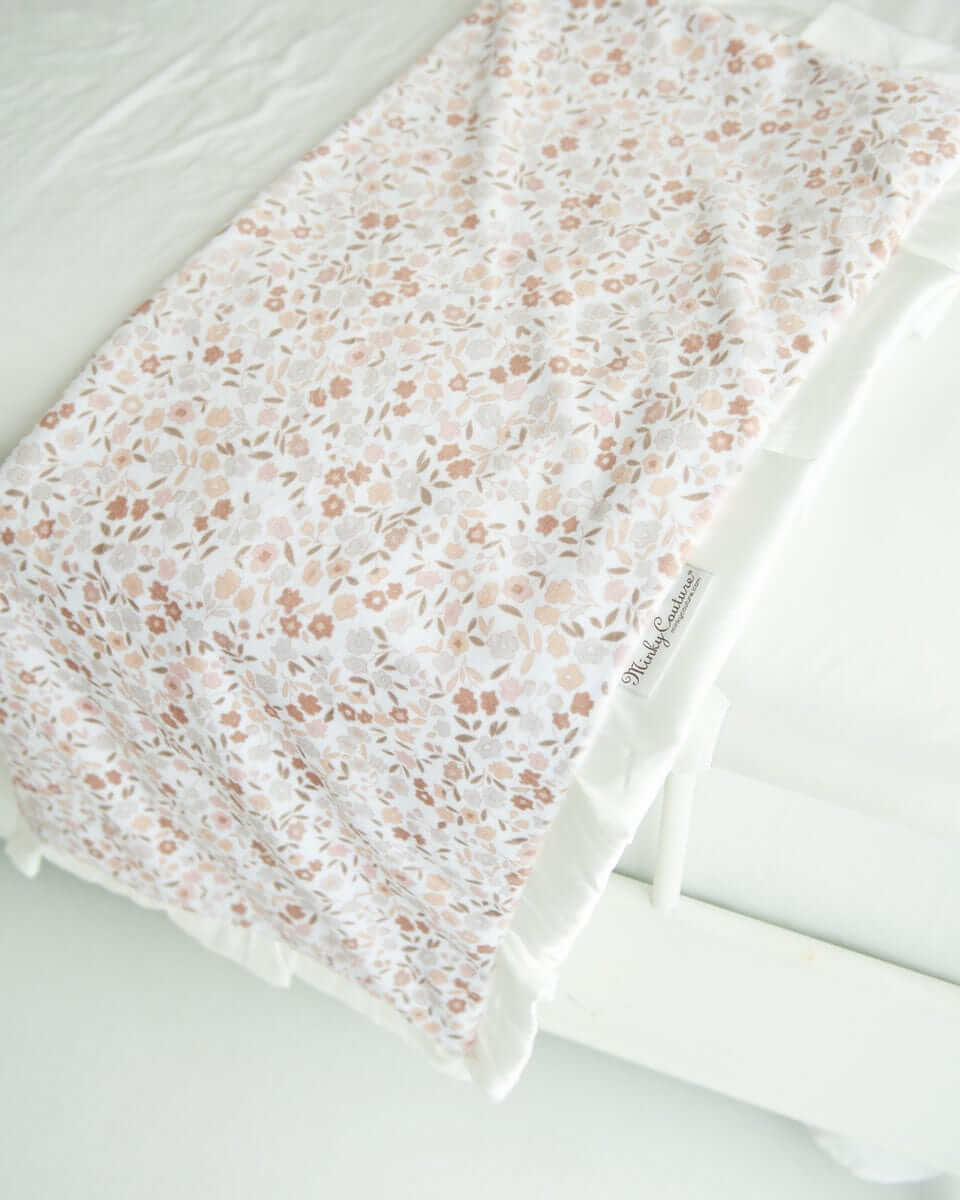 Dainty Floral Blanket - Image 5