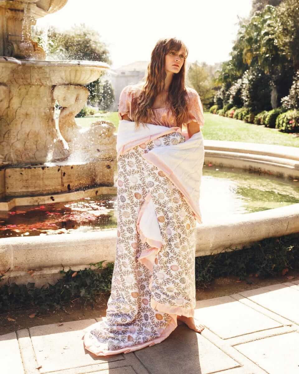 Filigree Eggs Blanket - Image 2