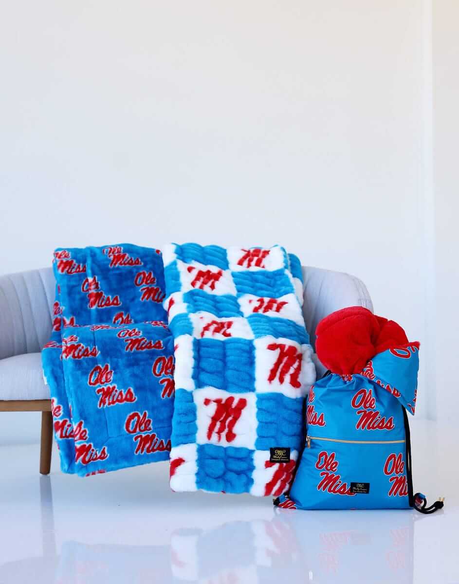 Ole Miss Rebels Blanket - Hugs - Image 2
